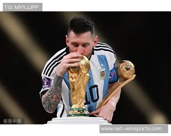 激情四溢的全明星足球赛盛典汇聚传奇球星展现巅峰对决与友谊的完美结合 激情四溢的全明星足球赛盛典汇聚传奇球星展现巅峰对决与友谊的完美结合